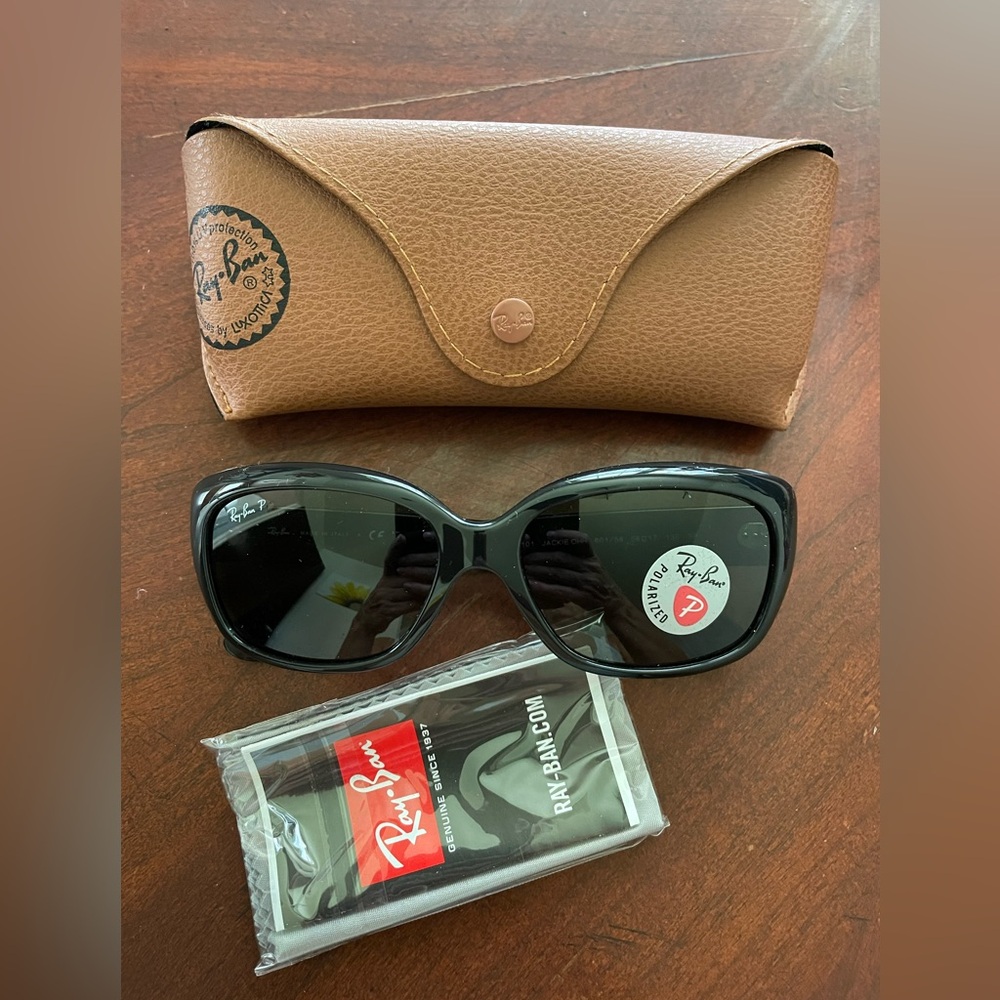Rayban Jackie Os.  RB 4101.  Too big on me, never worn.